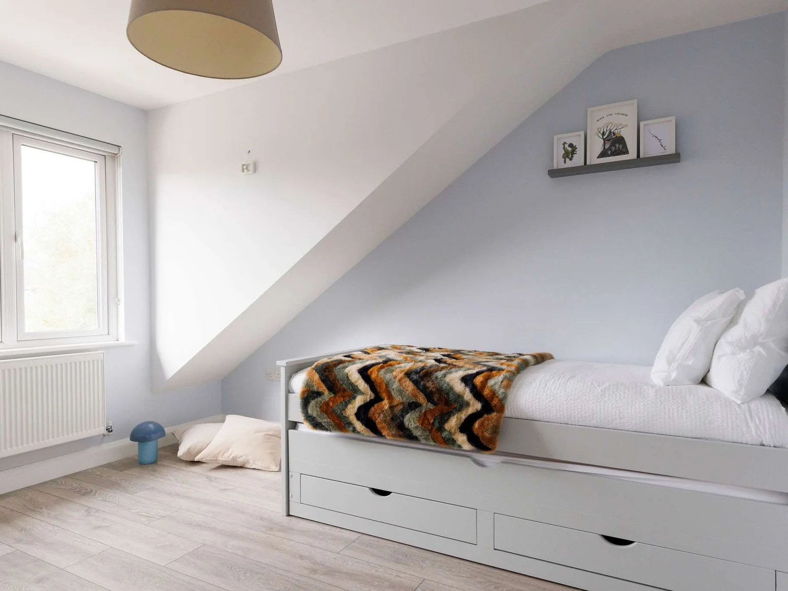 The single bed with a pull out trundle bed is perfect for little ones.
