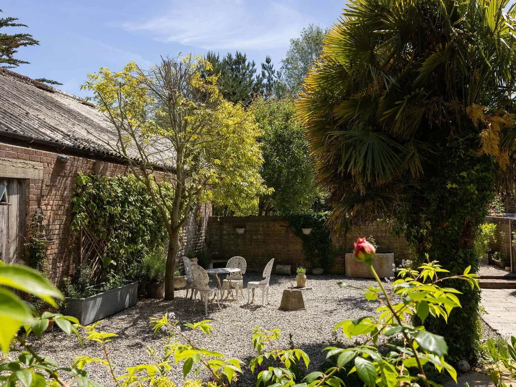 Rural Cottage Accommodation for 12