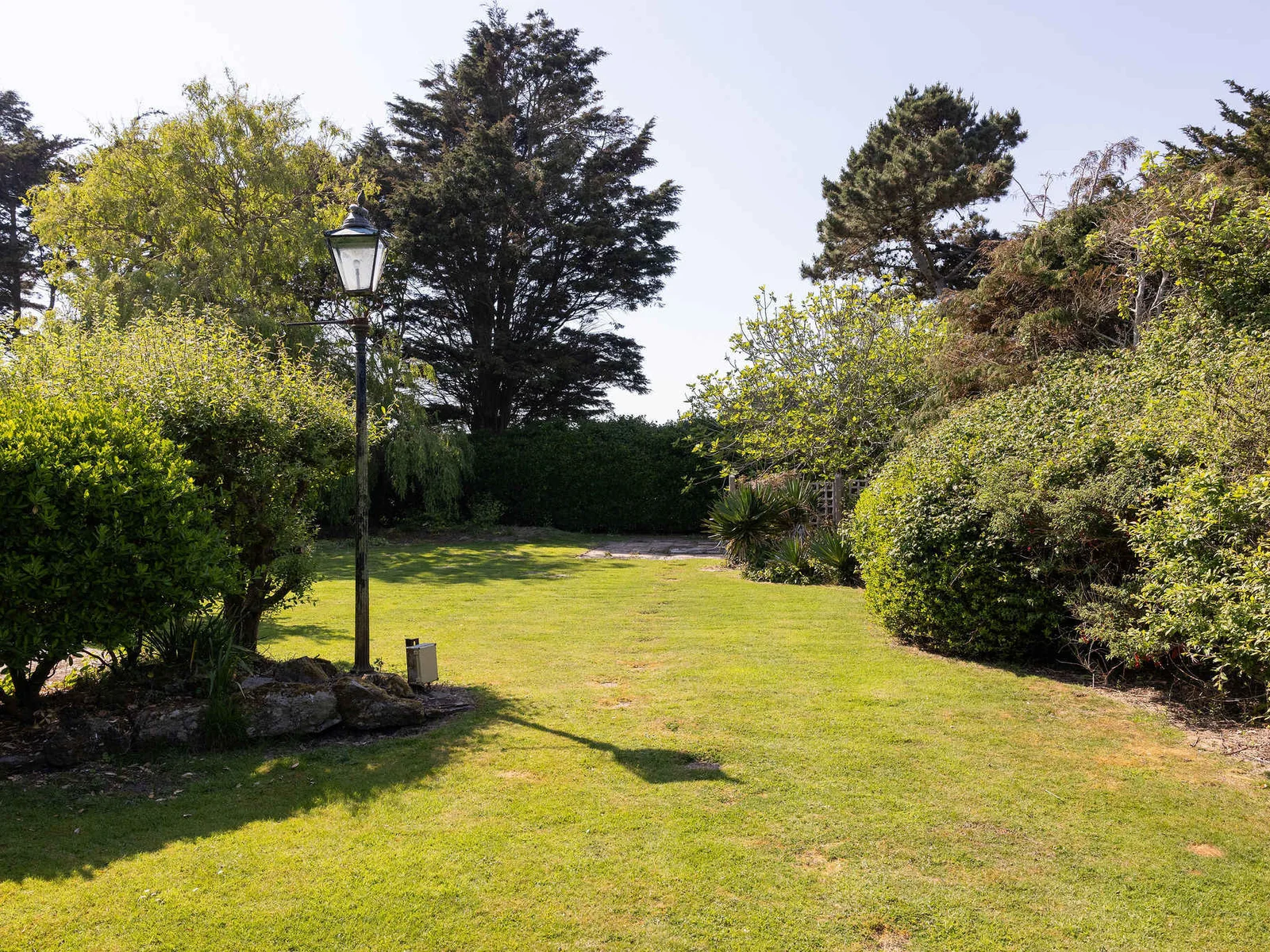Large private fenced garden, ideal for relaxing