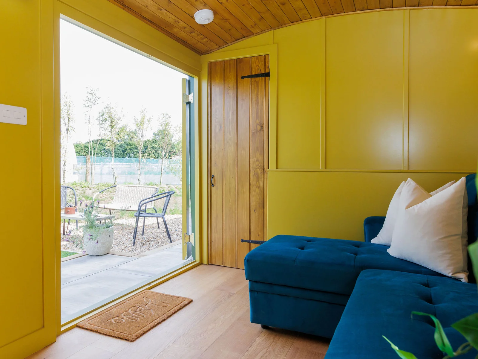 Open the carriage doors and step out into your own private garden, with patio, seating areas and BBQ.