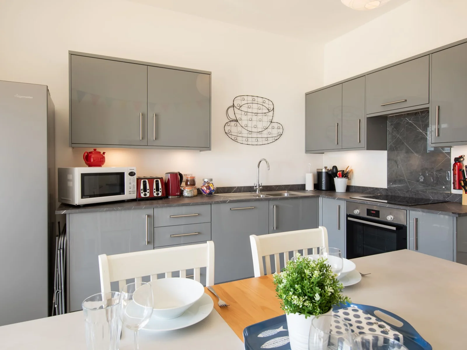 Well equipped Kitchen