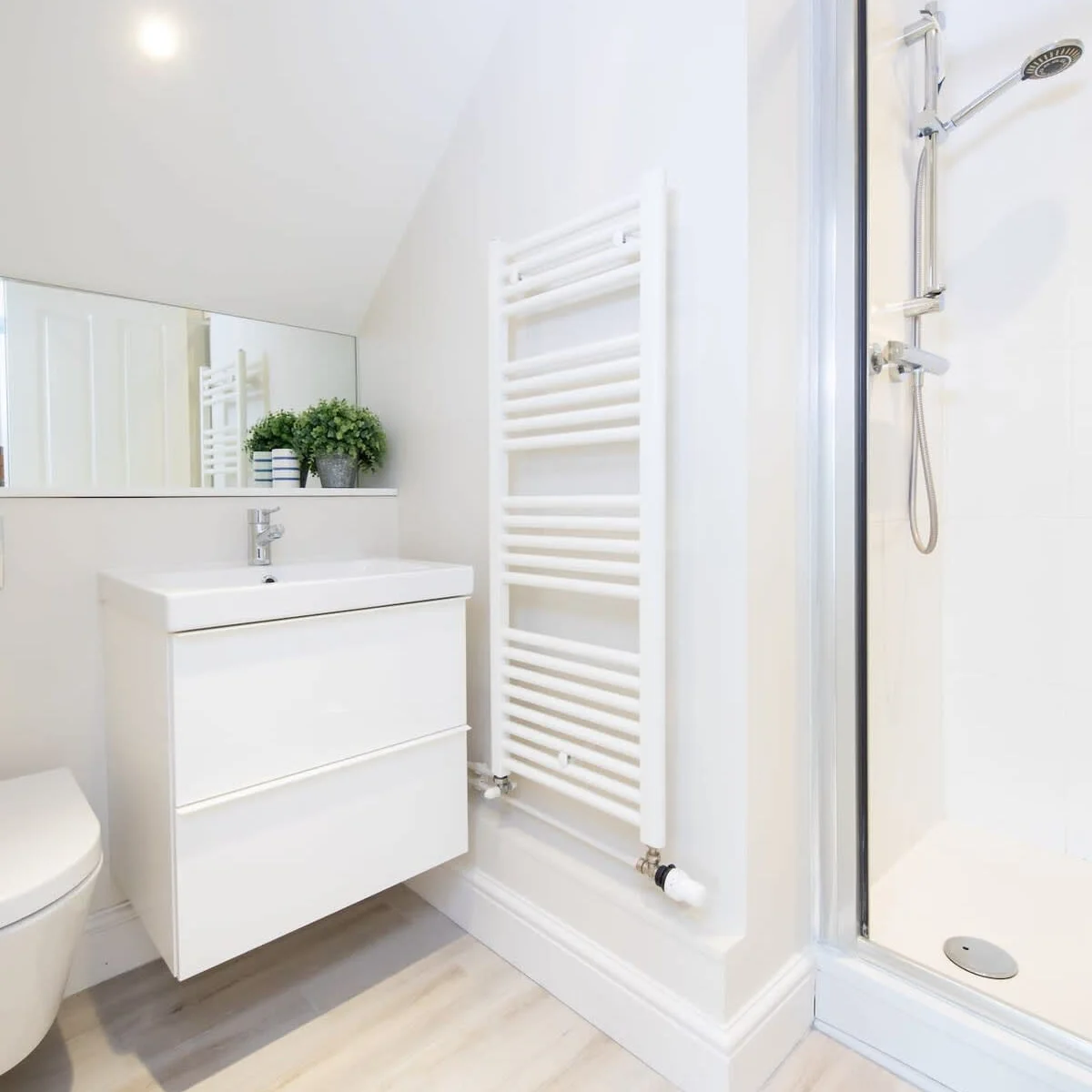 There’s a shower in the ensuite