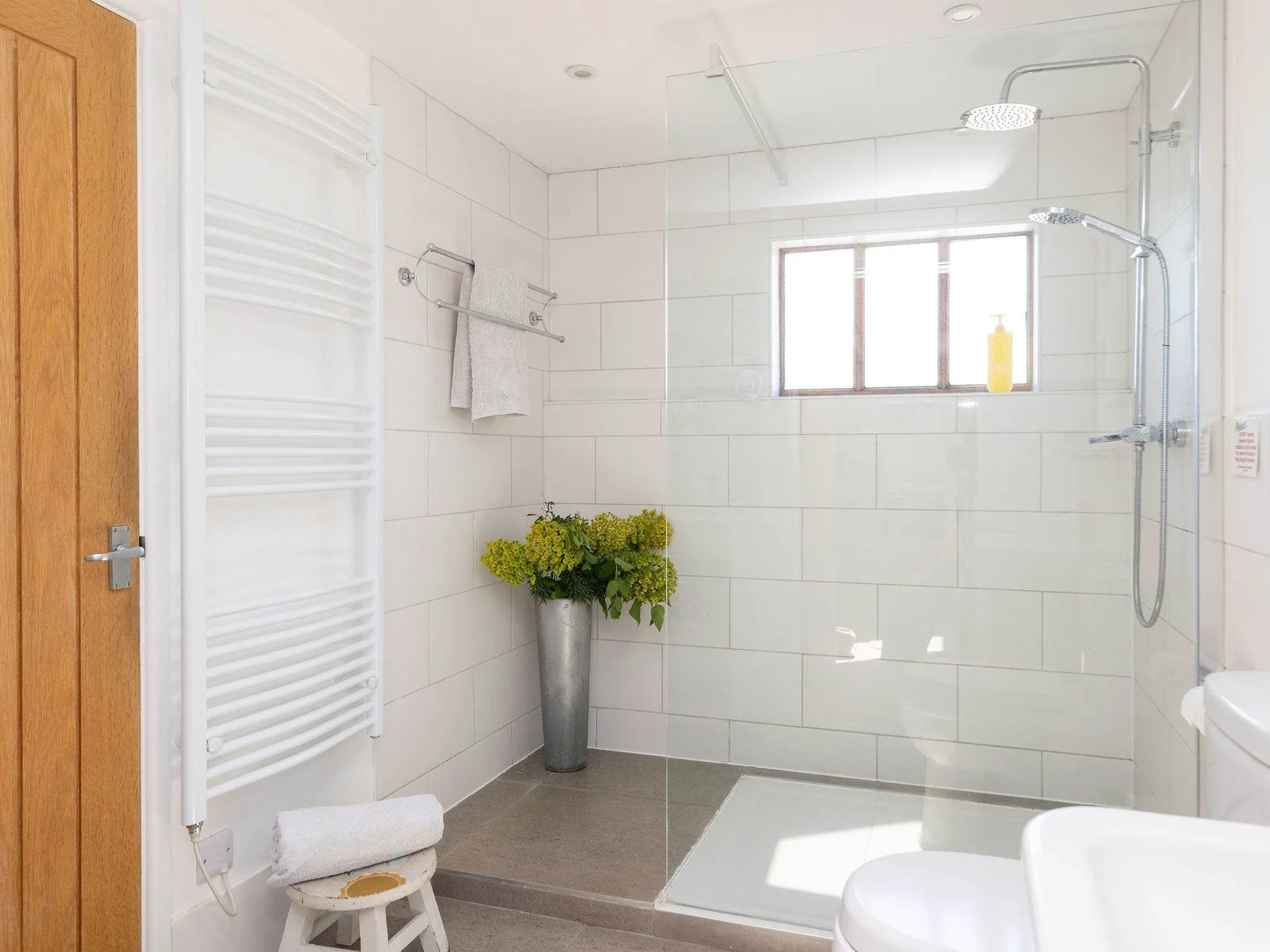 The perfect place to freshen up after a day at the beach or before heading into Chichester for dinner.
