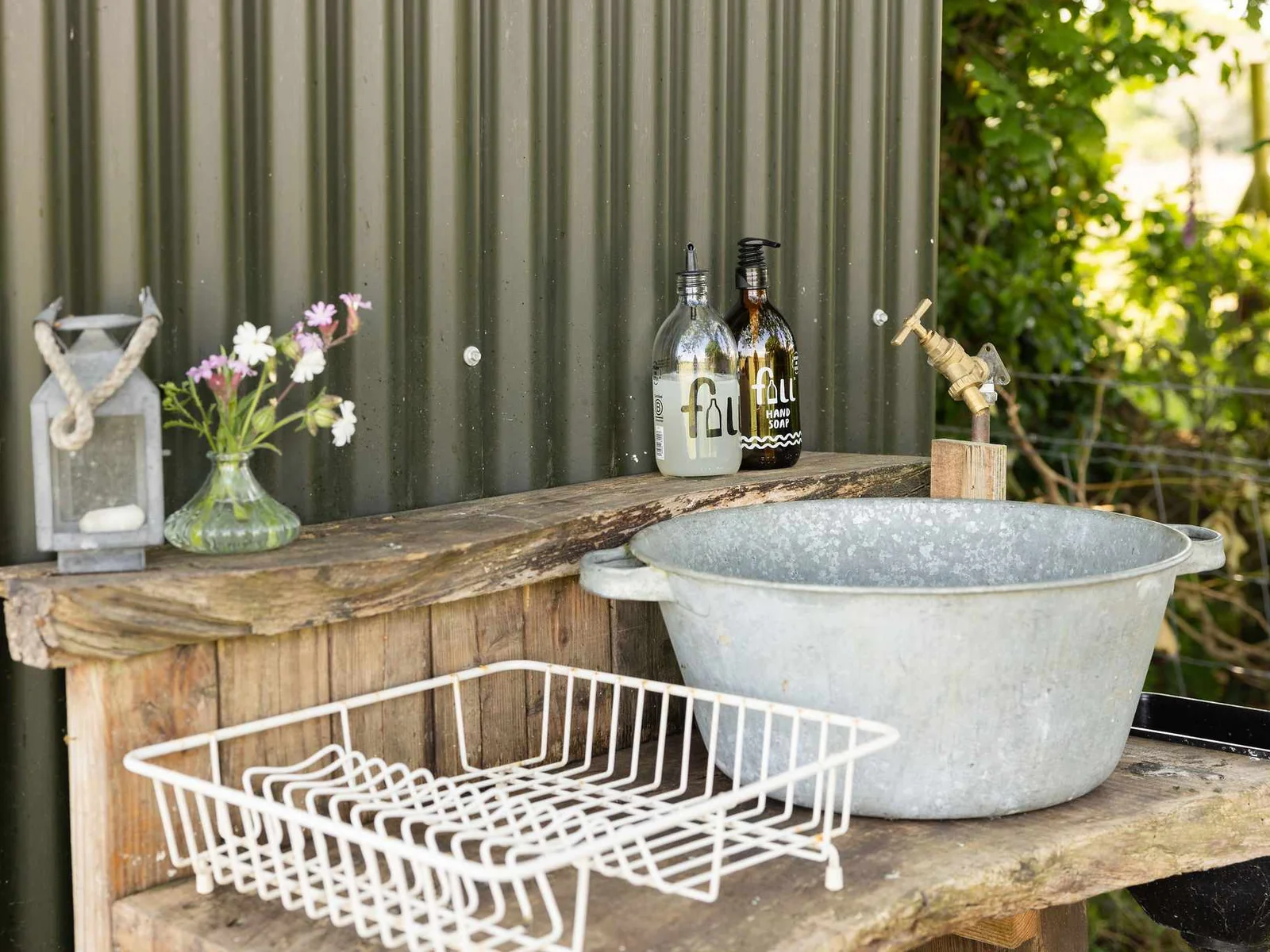 Who's got to wash up?