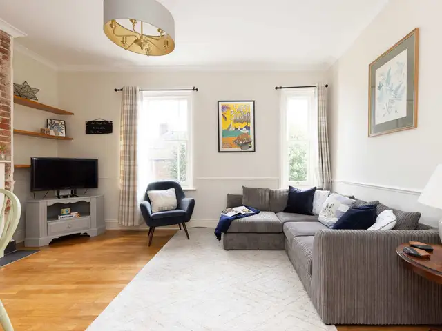 Characterful City Maisonette for 4