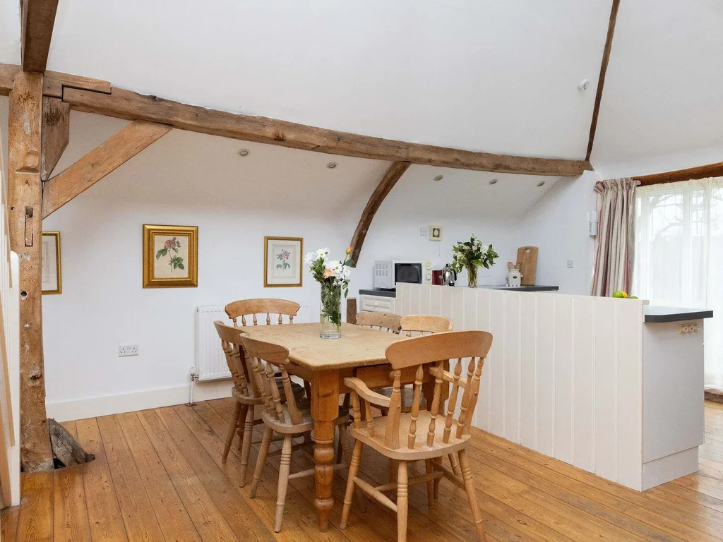 Wren Barn – Cosy 2-bed converted barn in Sidlesham