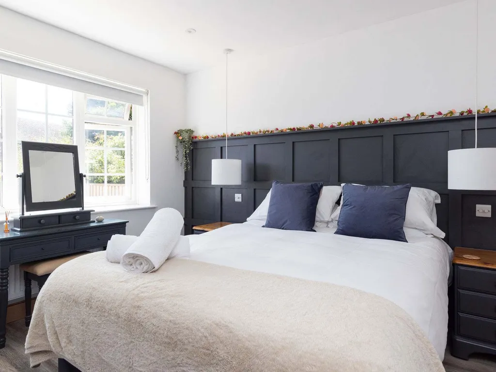 Coastal Retreat with Hot Tub, Walk to Beach