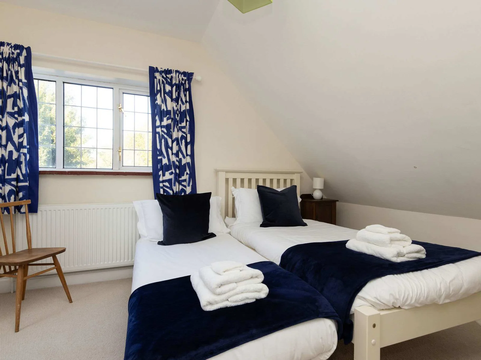 Third bedroom, ideal for children with adaptable sleeping options
