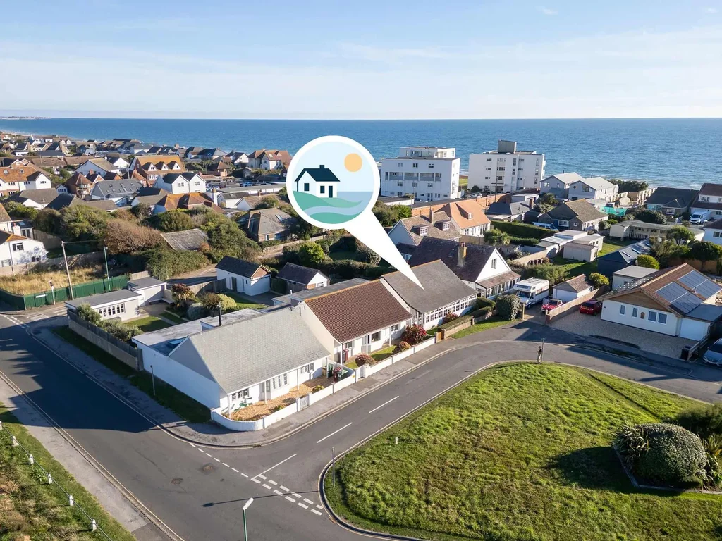 Charming 3-Bed Coastal Retreat for 6