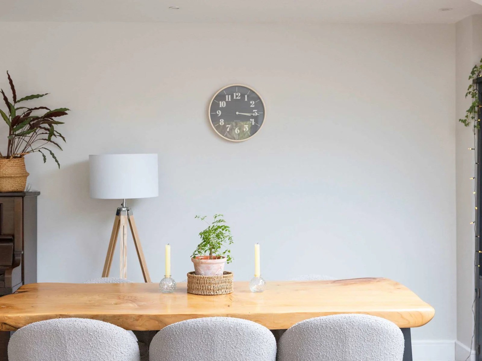 Dining table with seating for 6
