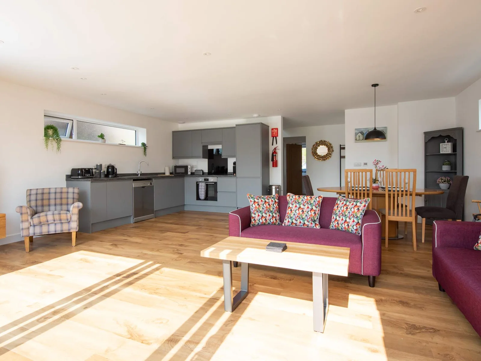 Bring your entire family to this beautiful and bright East Wittering home