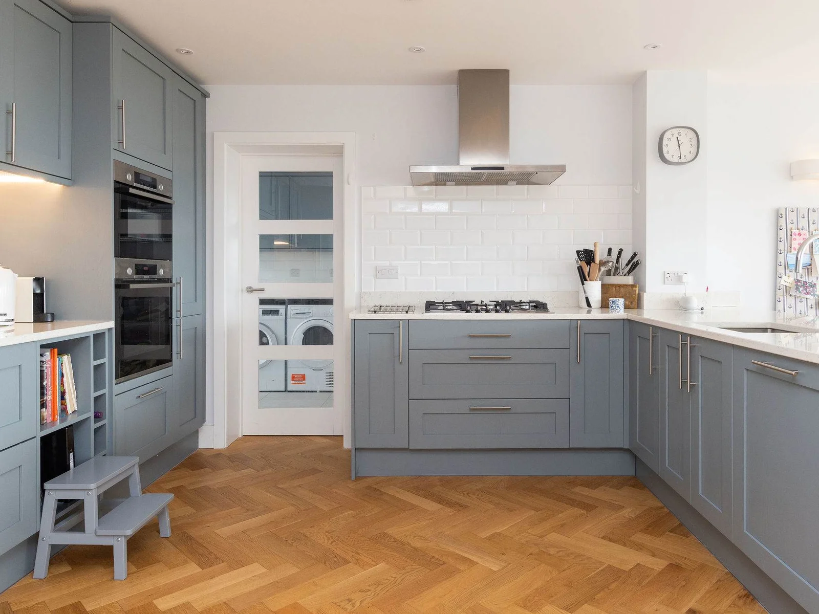 A stylish kitchen with everything you need for your stay