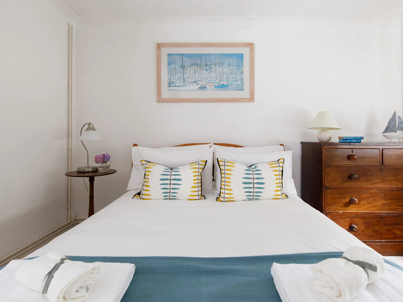The king room has hanging space and draws for all your belongings.