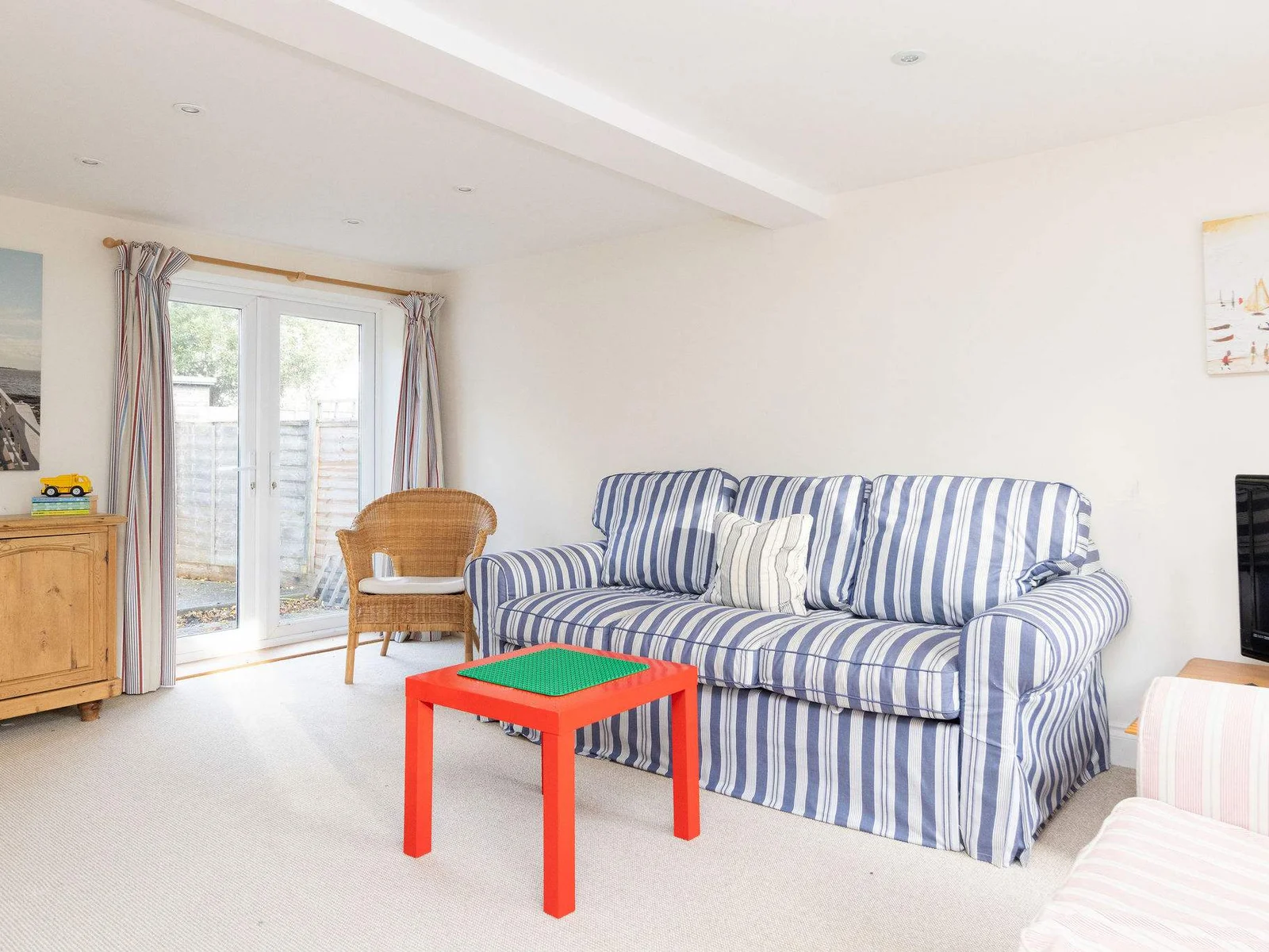 Ideal extra space for children, teens or quiet downtime