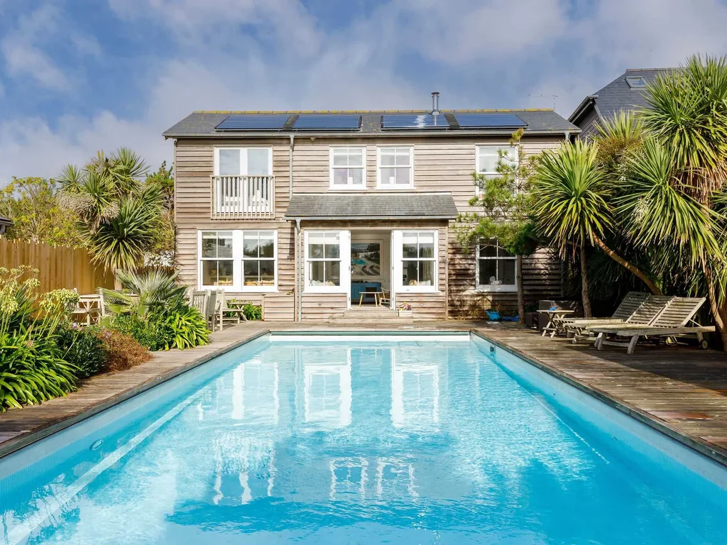 Beachfront House w Pool & Steam