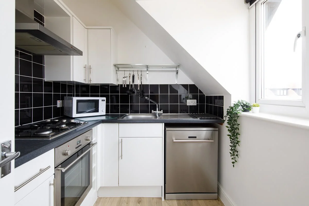 The kitchen has everything you need to prepare breakfast, lunch and dinner!