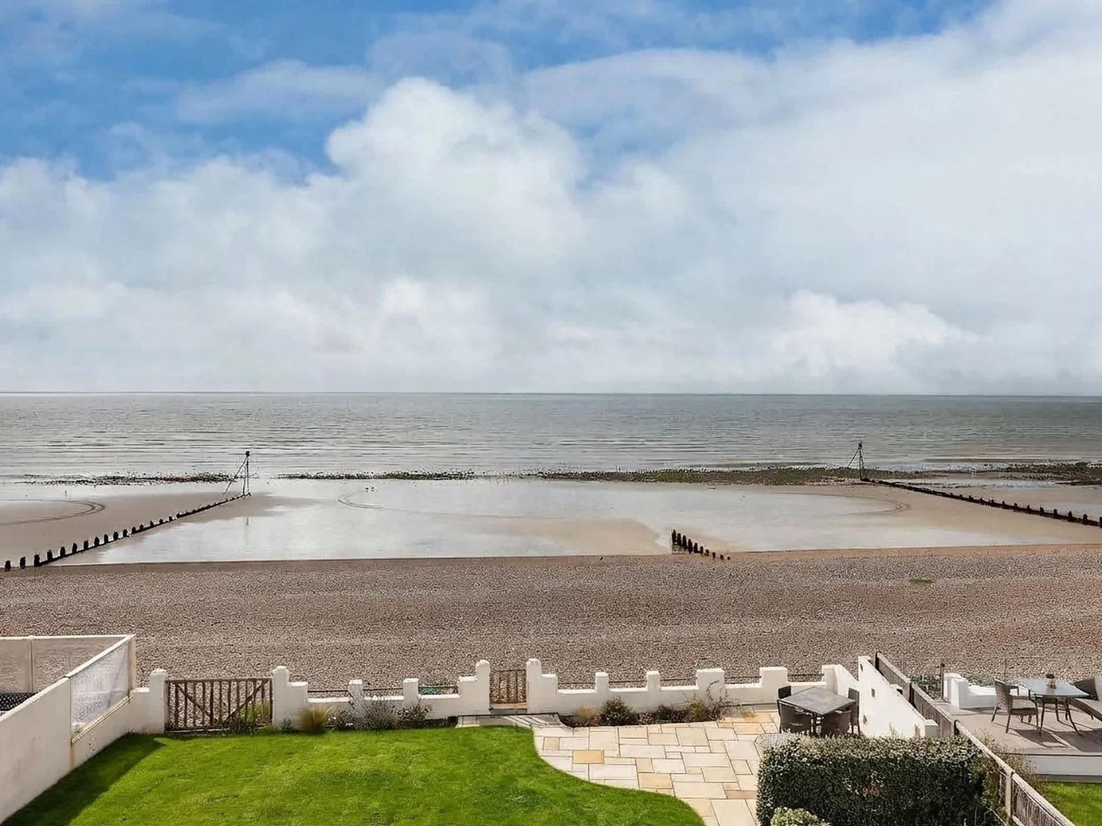 Beachfront living with the shoreline right on your doorstep