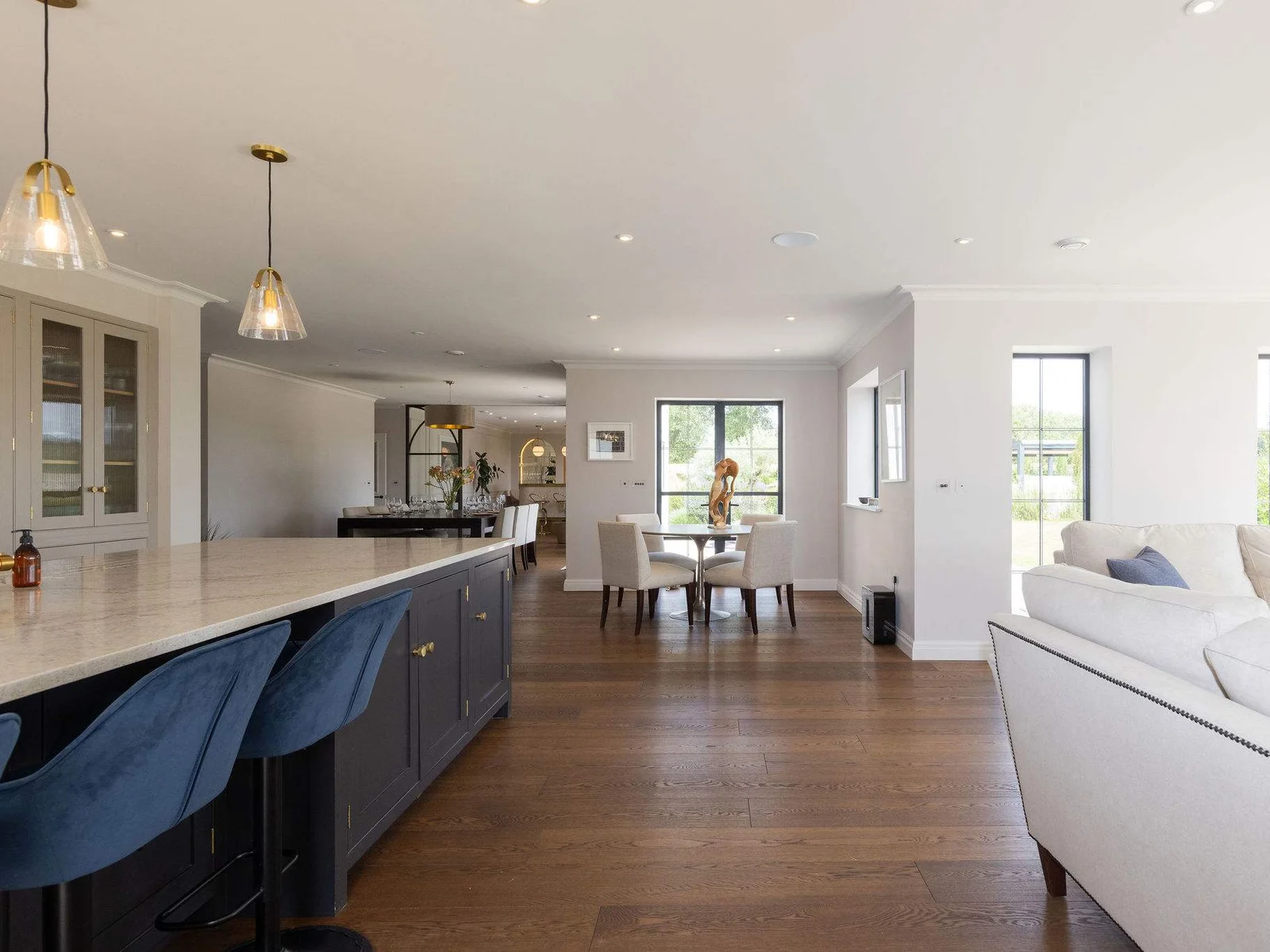 Flowing space with breakfast bar and formal dining