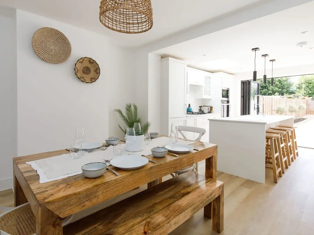 Stylish 2 Bed City Stay