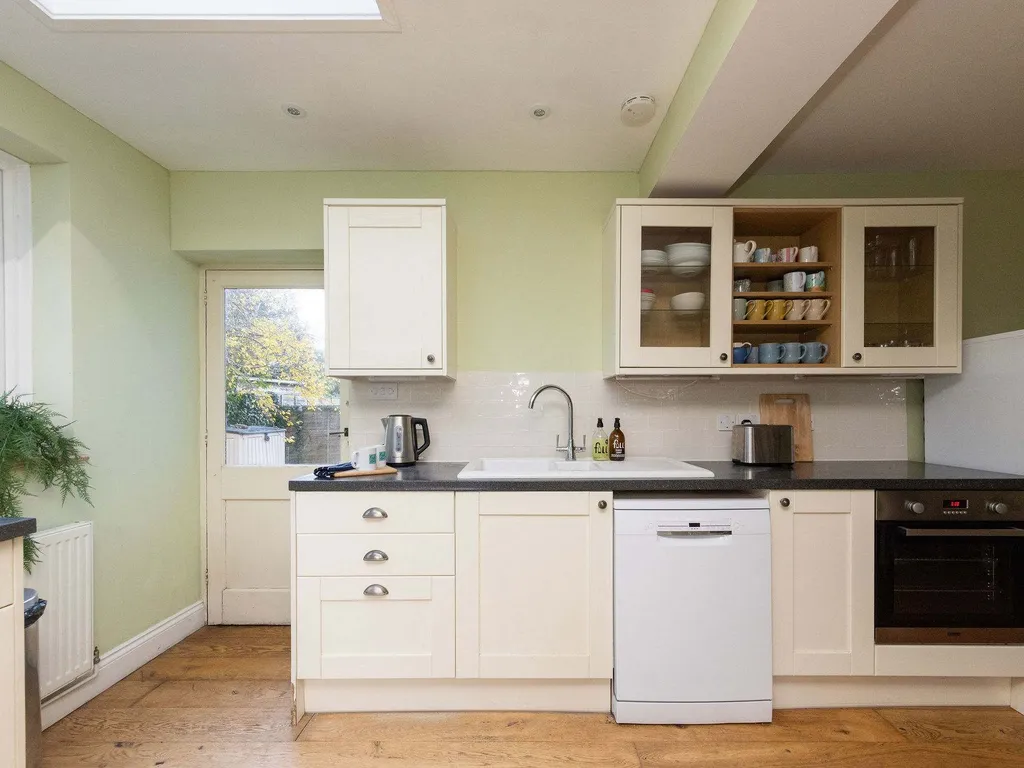 Spacious Coastal Family Home, Sleeps 8