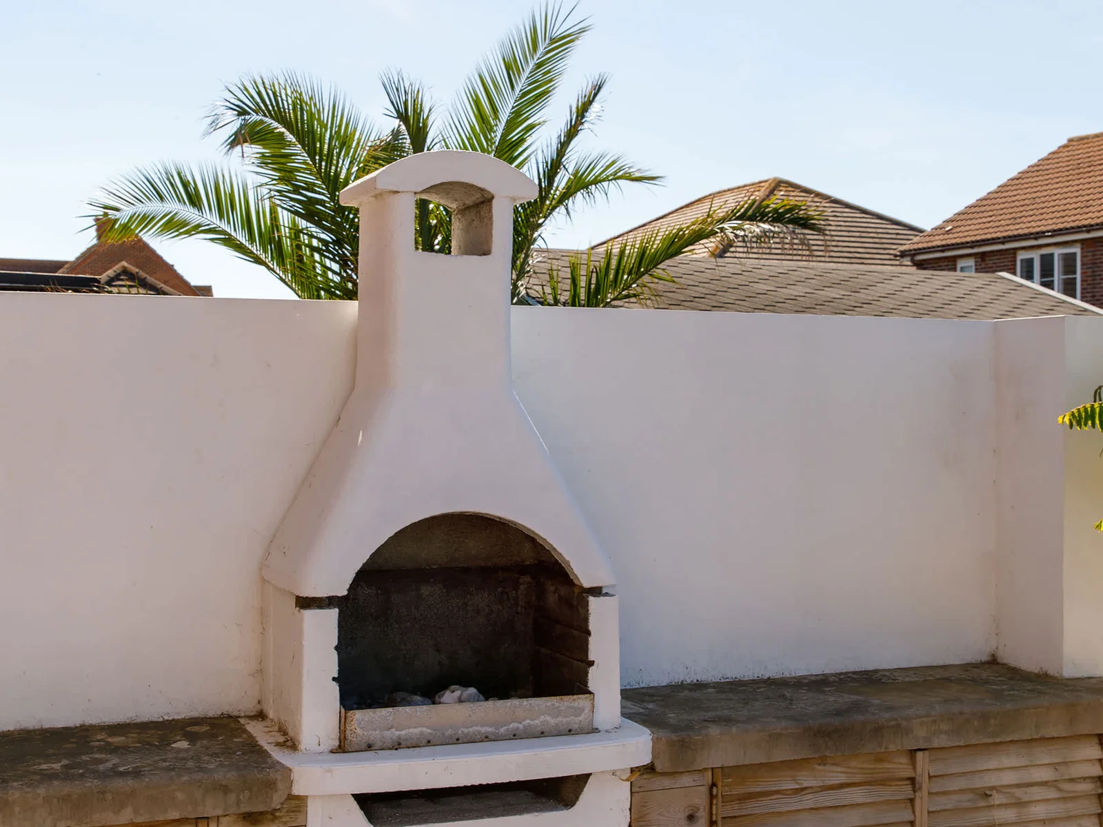 Enjoy memorable family evenings grilling on the BBQ and relaxing in the lovely garden.