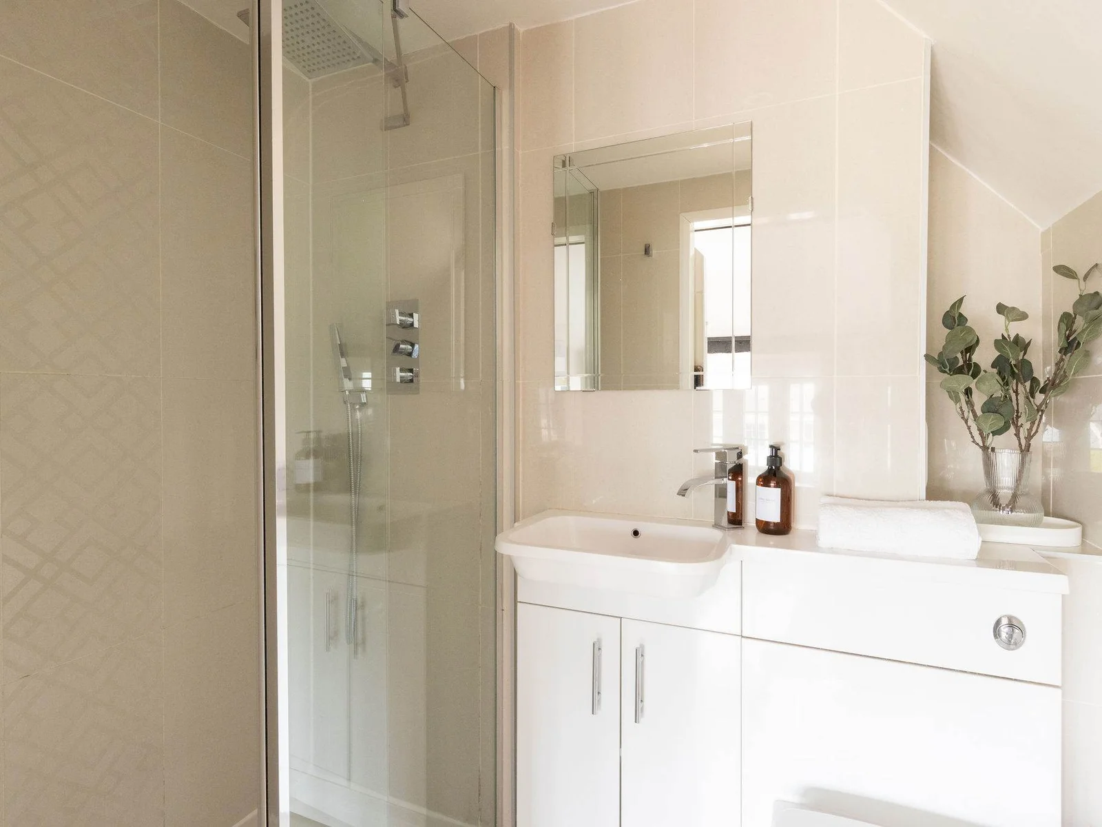 Ensuite convenience in the master bedroom
