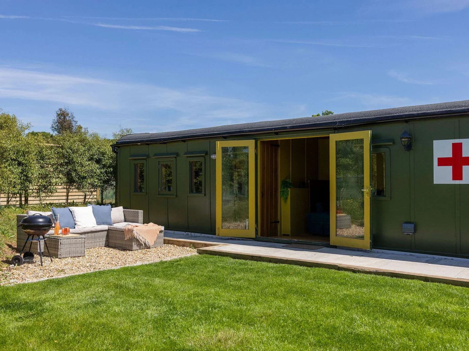A unique stay in a restored WW2 ambulance train carriage. Enjoy the tranquil garden views from your doorstep.