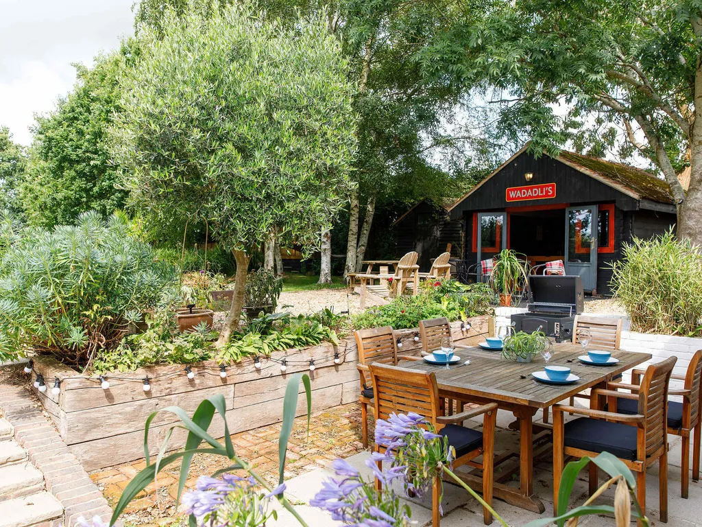 Tranquil Luxe in Country Cottage