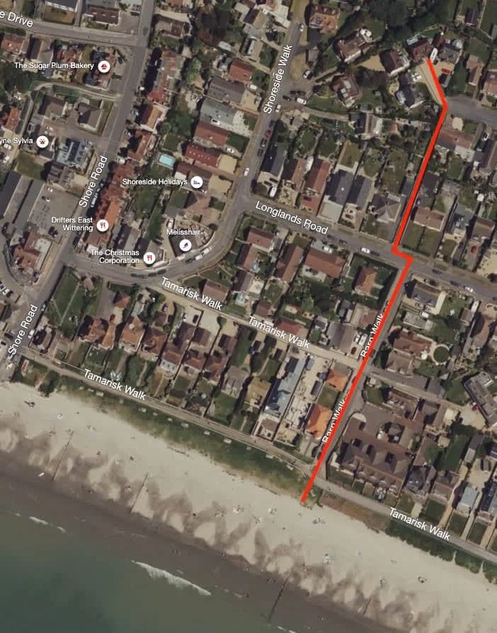 It's a very quick and easy walk to the beach