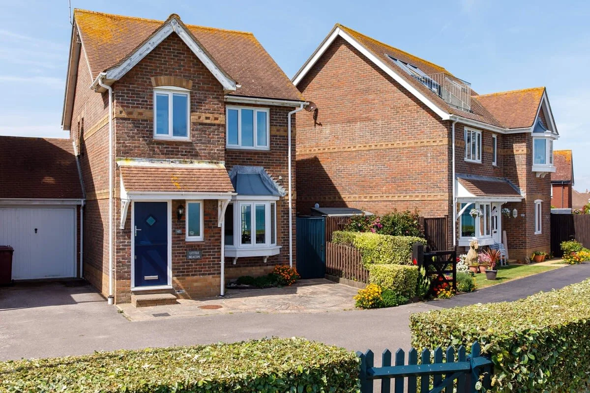 The home is located in a quiet residential suite.