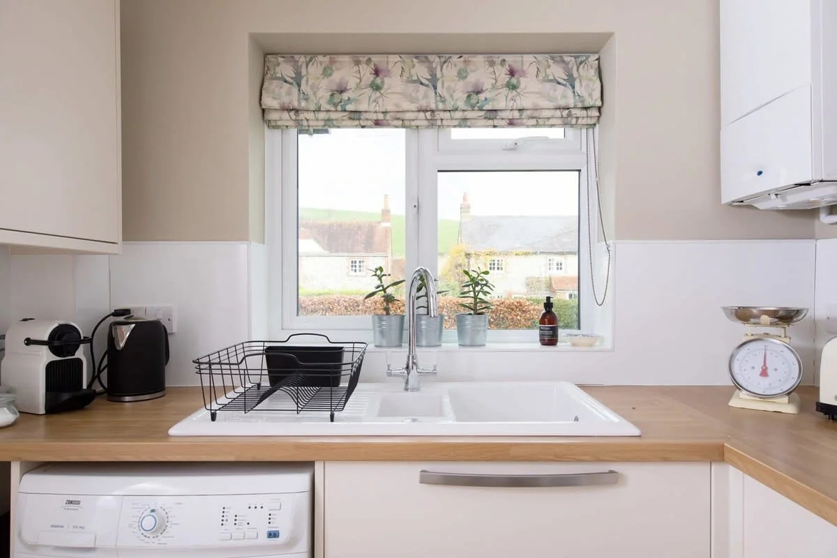 Kitchen is fully equipped with Washing machine, Nespresso coffee machine & kettle, toaster, microwave & oven!