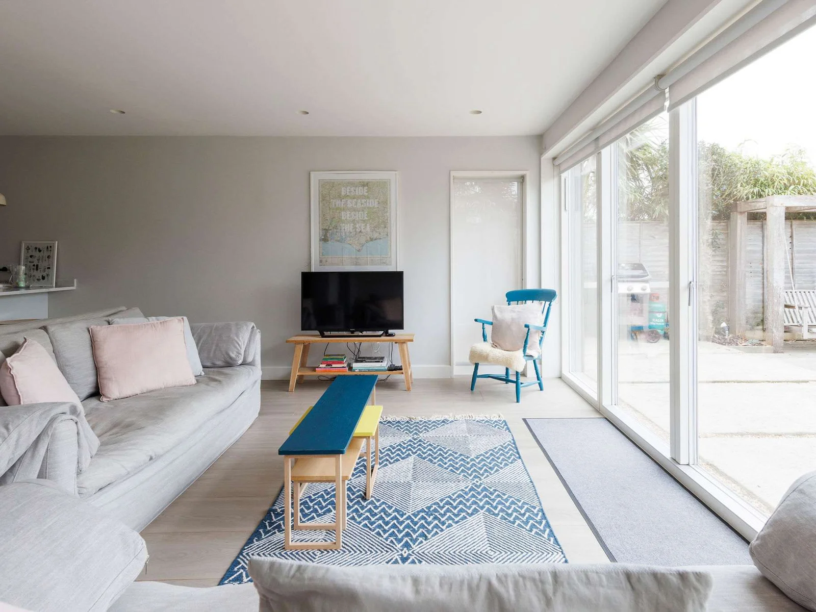 Lovely open plan lounge/dining/kitchen area with huge bi-folds onto the patio