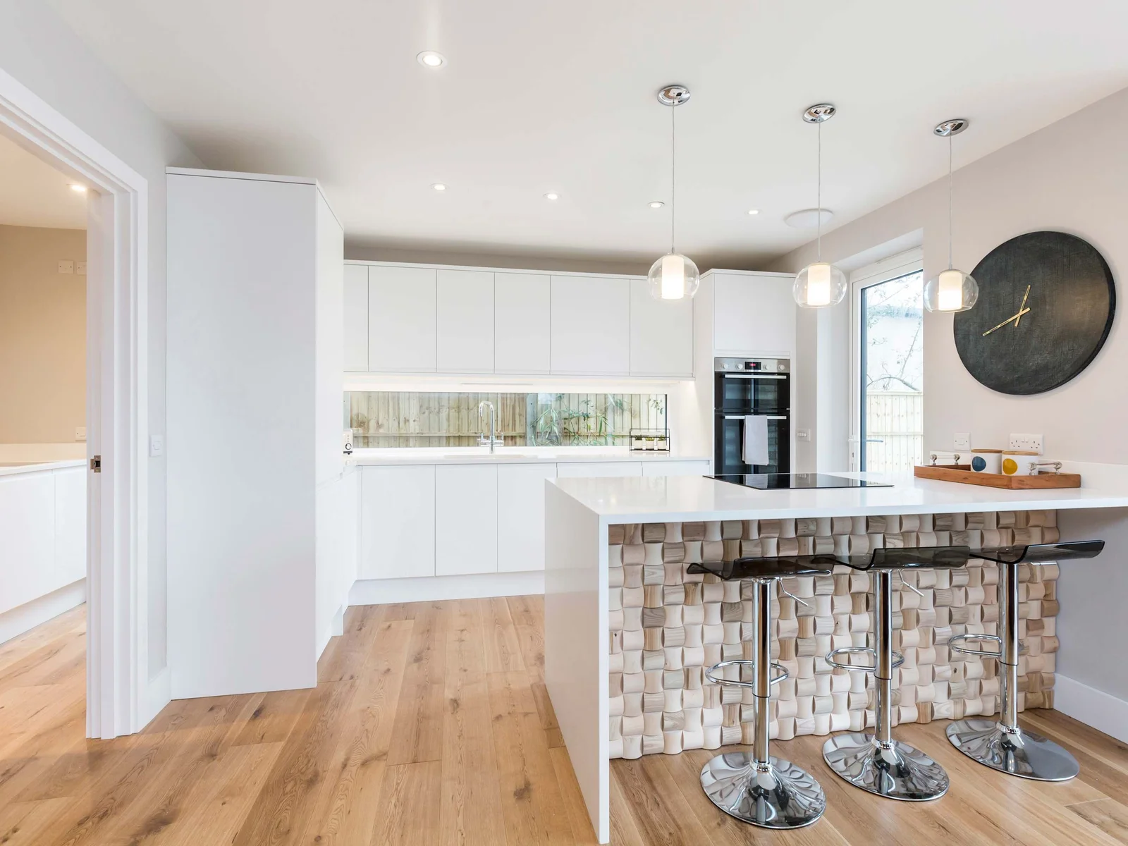We love this ultra smart kitchen