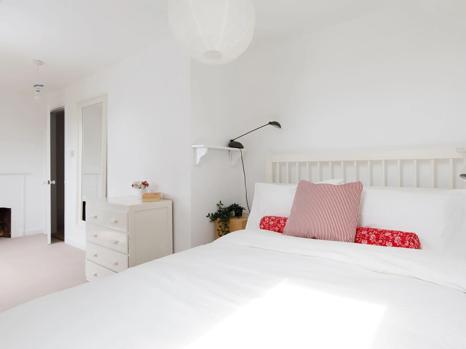 There are reading lamps in all the bedrooms, so get stuck into a good book during your stay!