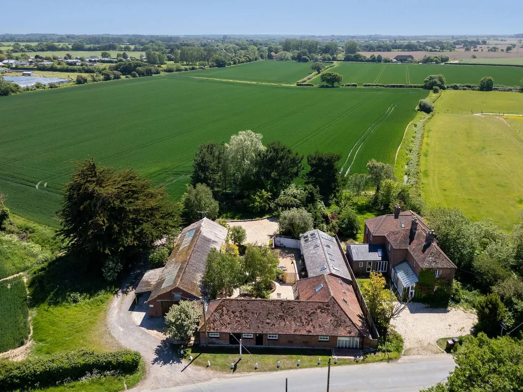 Rural Cottage Accommodation for 12