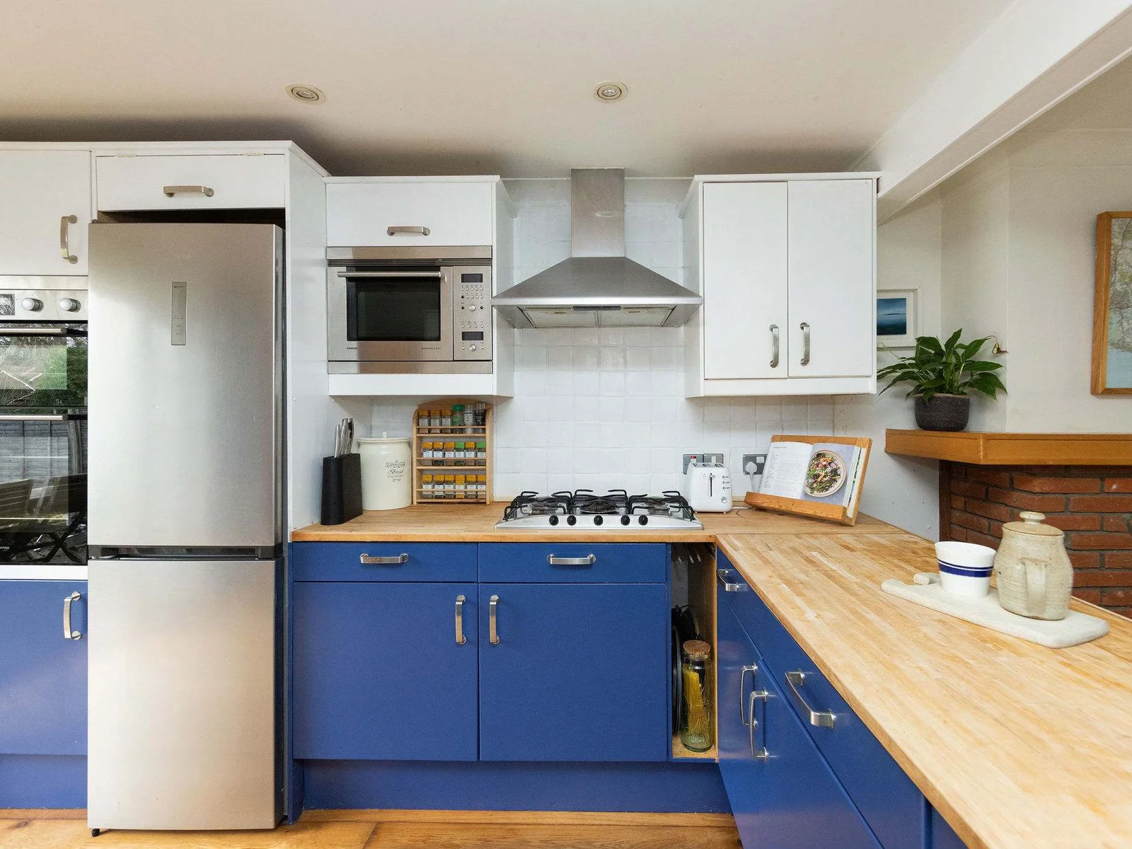 Well-equipped kitchen with everything you need for your stay
