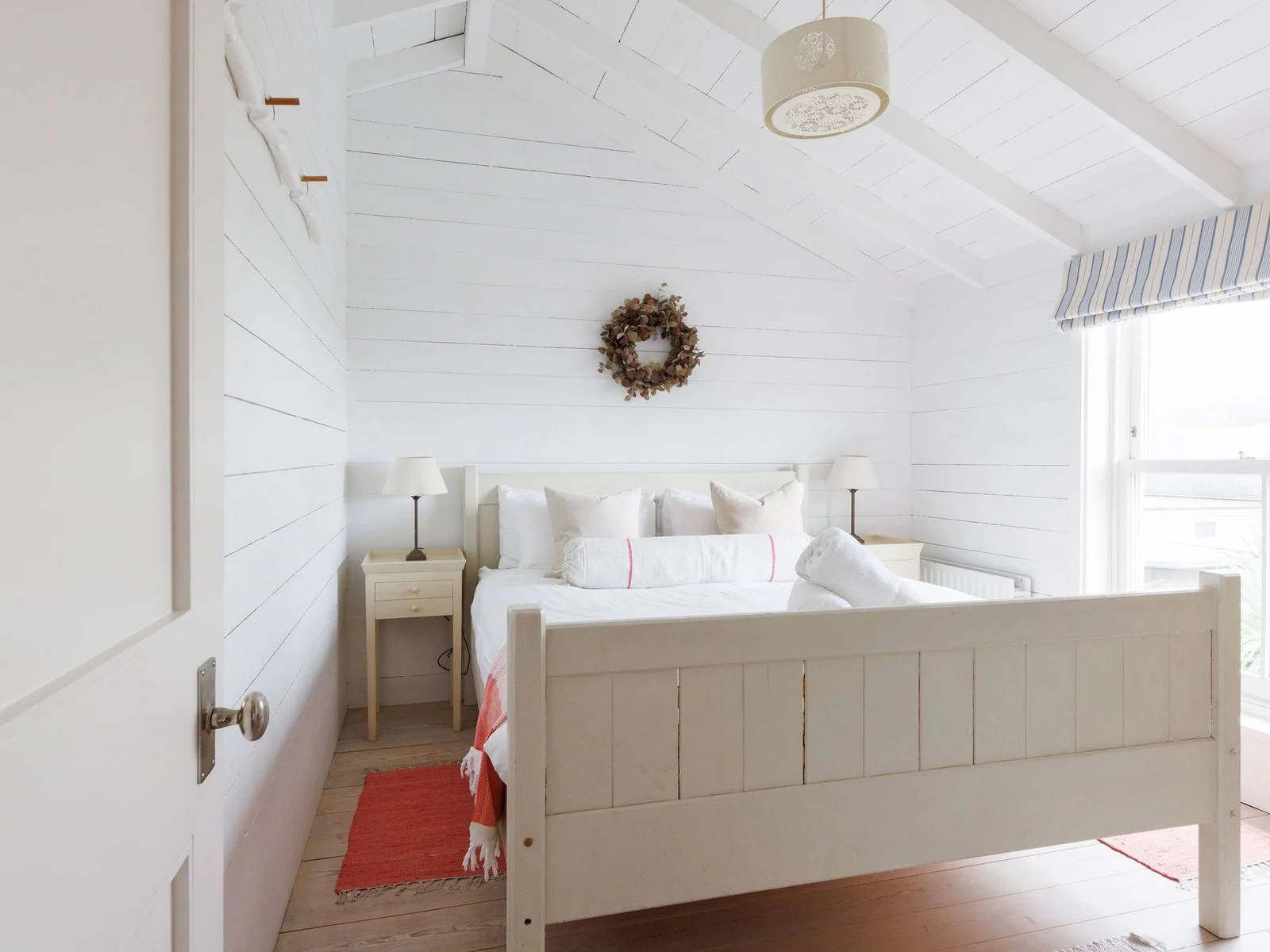 Relax in our cozy and elegantly decorated bedroom, designed for ultimate comfort and tranquility