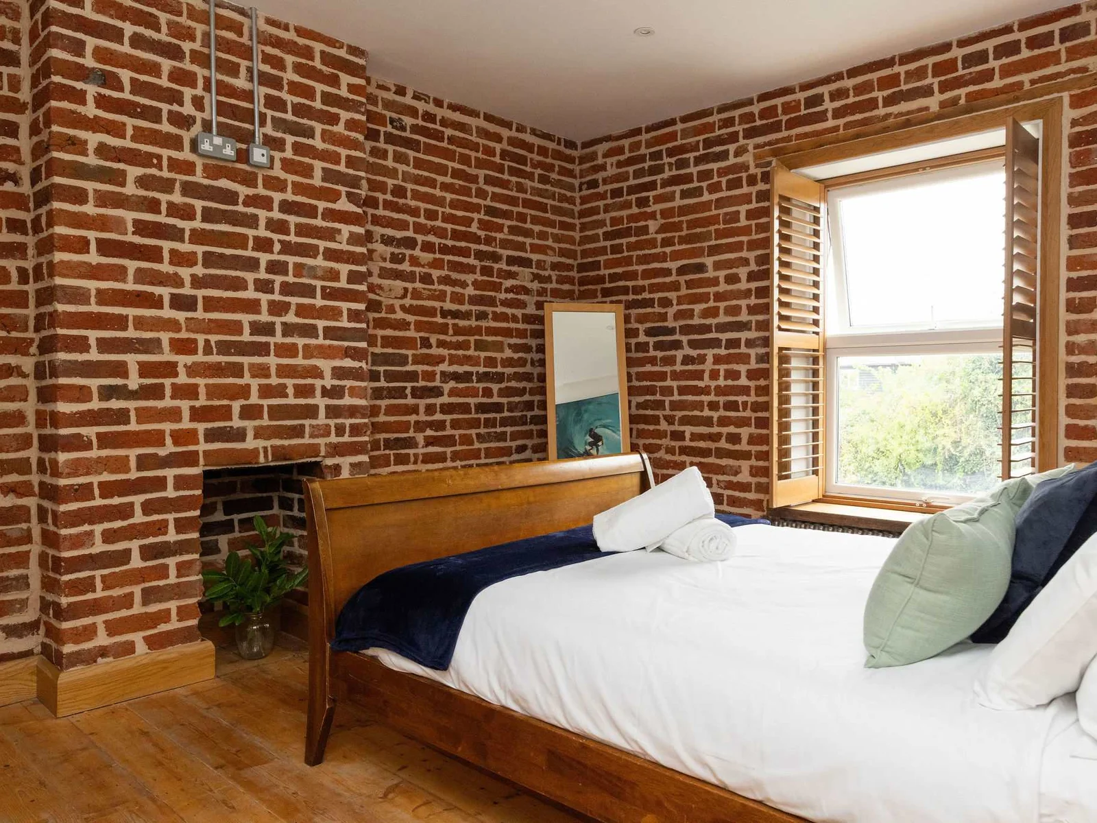 Bedroom 3- Your are sure to have a good nights rest in this comfy cozy bed!