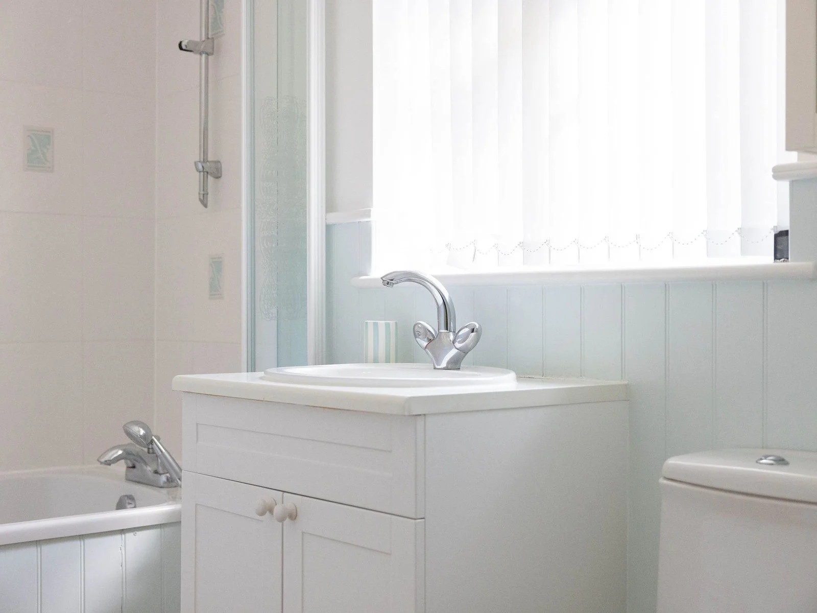 Freshen up after a day at the beach, exploring the South Downs or attending an event at Goodwood.