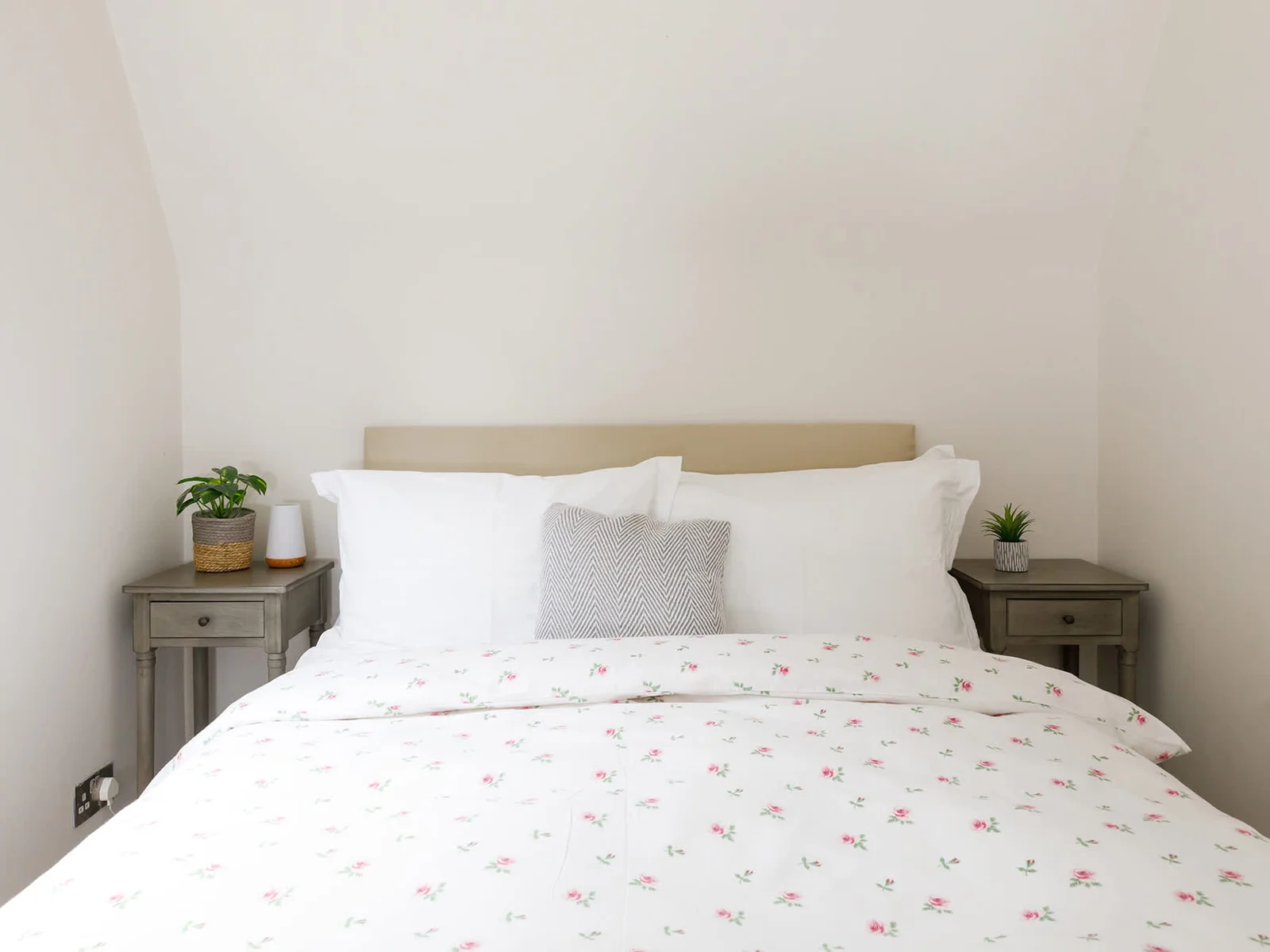 Pretty linen in the double room.