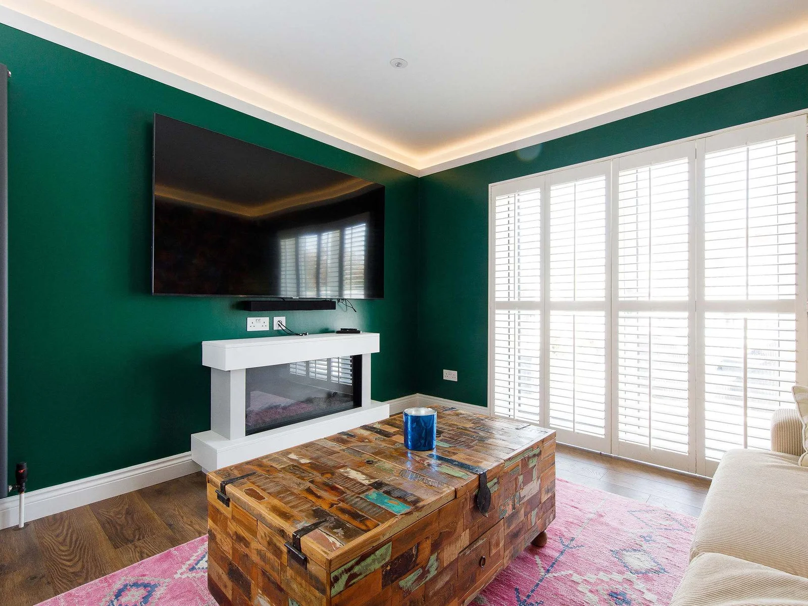 The snug has a Smart TV and coffee table for those wanting a little quiet time during their stay.
