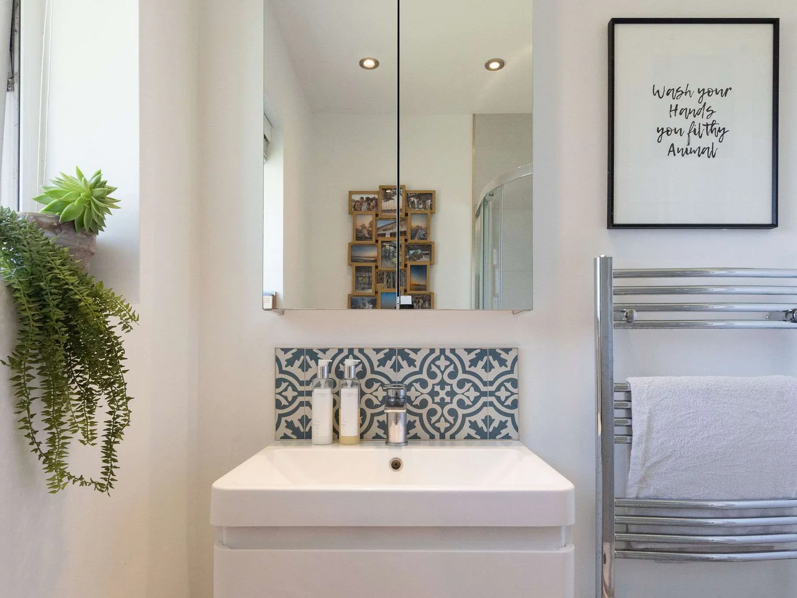 Stylish bathroom details with a fresh, contemporary feel
