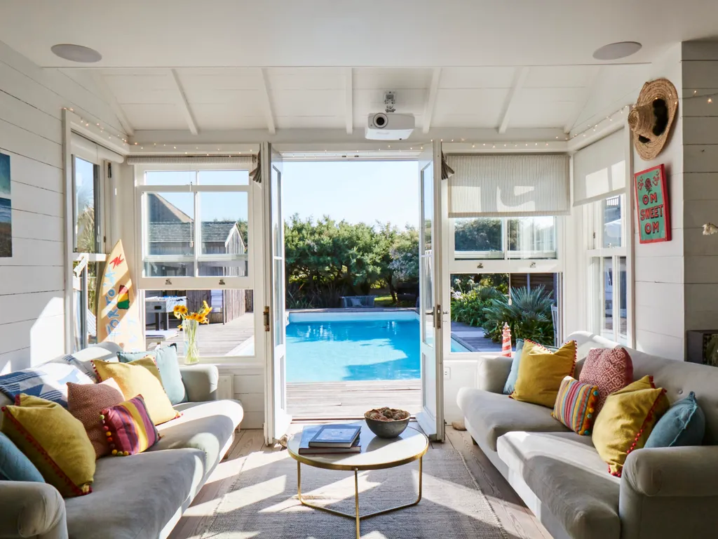 Beachfront House w Pool & Steam
