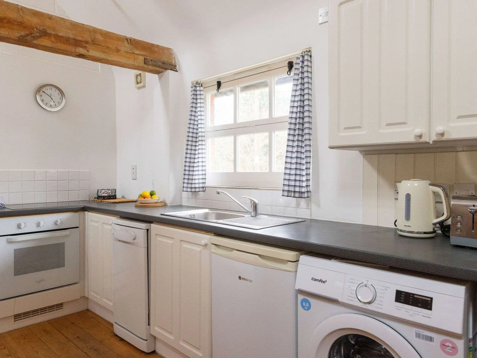You'll find a kettle, toaster, oven and microwave in each of the two kitchens, making preparing and cooking meals a breeze.