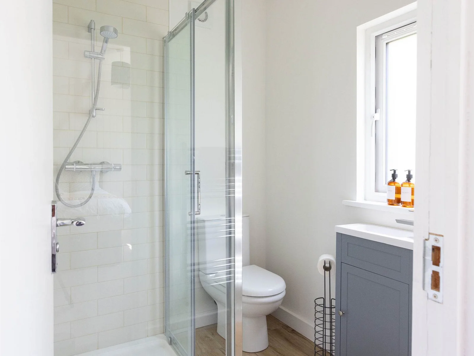 Modern ensuite with walk-in shower