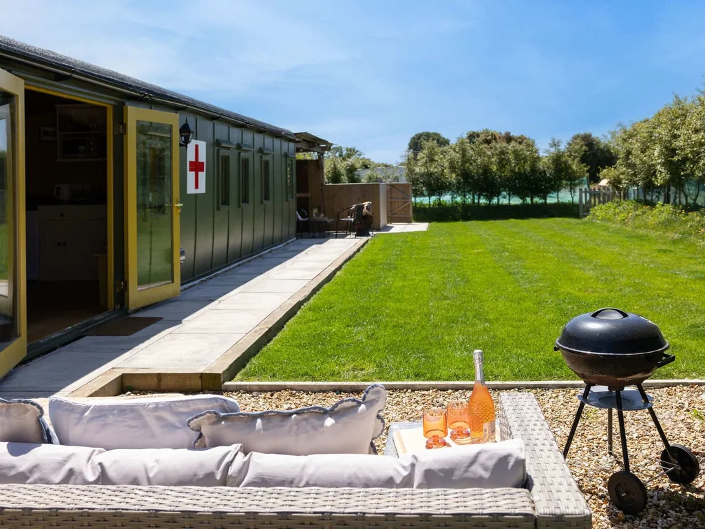 Beautifully Restored WW2 Carriage – Sleeps 6