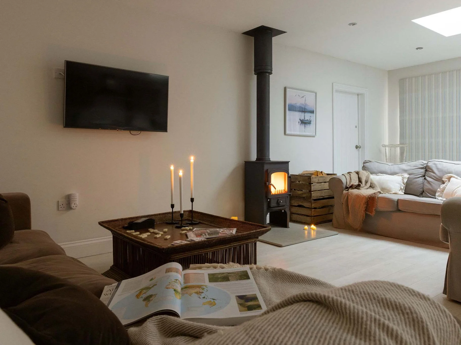 Looking for a winter escape to the coast? Light the log burner and get cosy in the evenings. Snuggle down with a good book, blanket and warm drink.