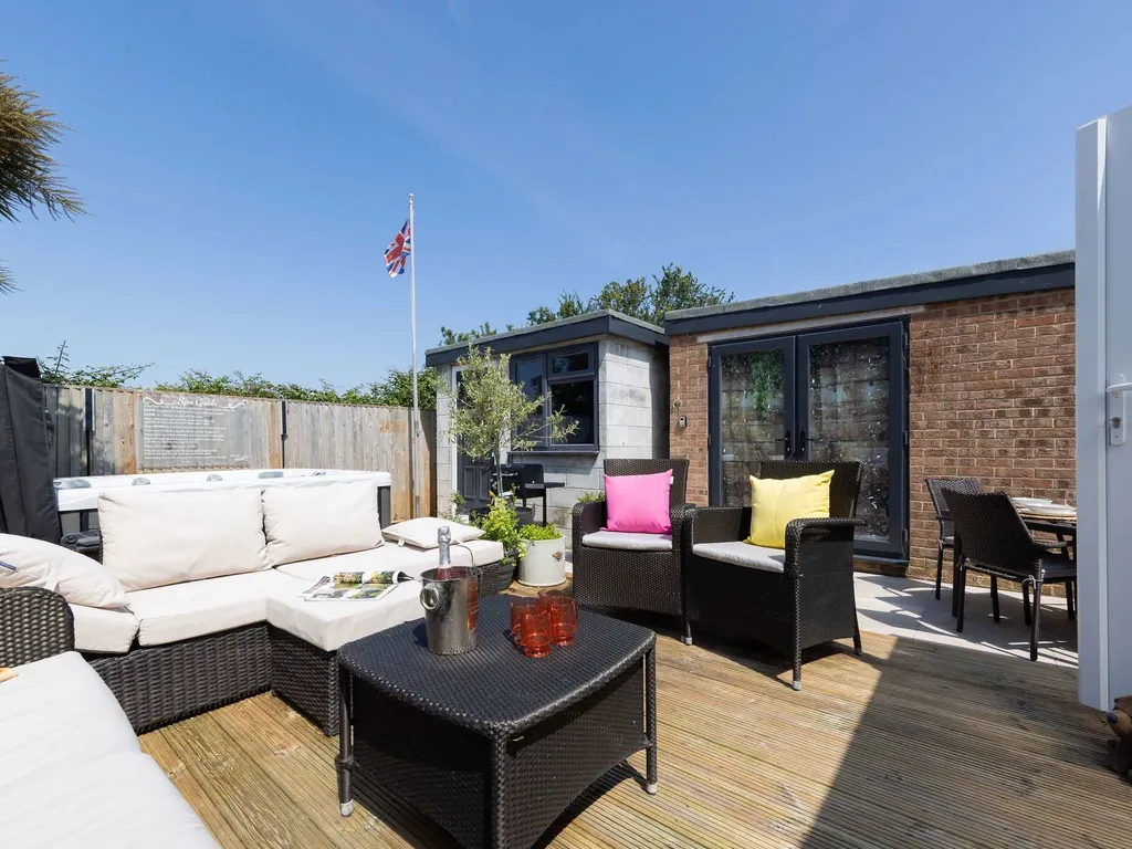 Coastal Retreat with Hot Tub, Walk to Beach