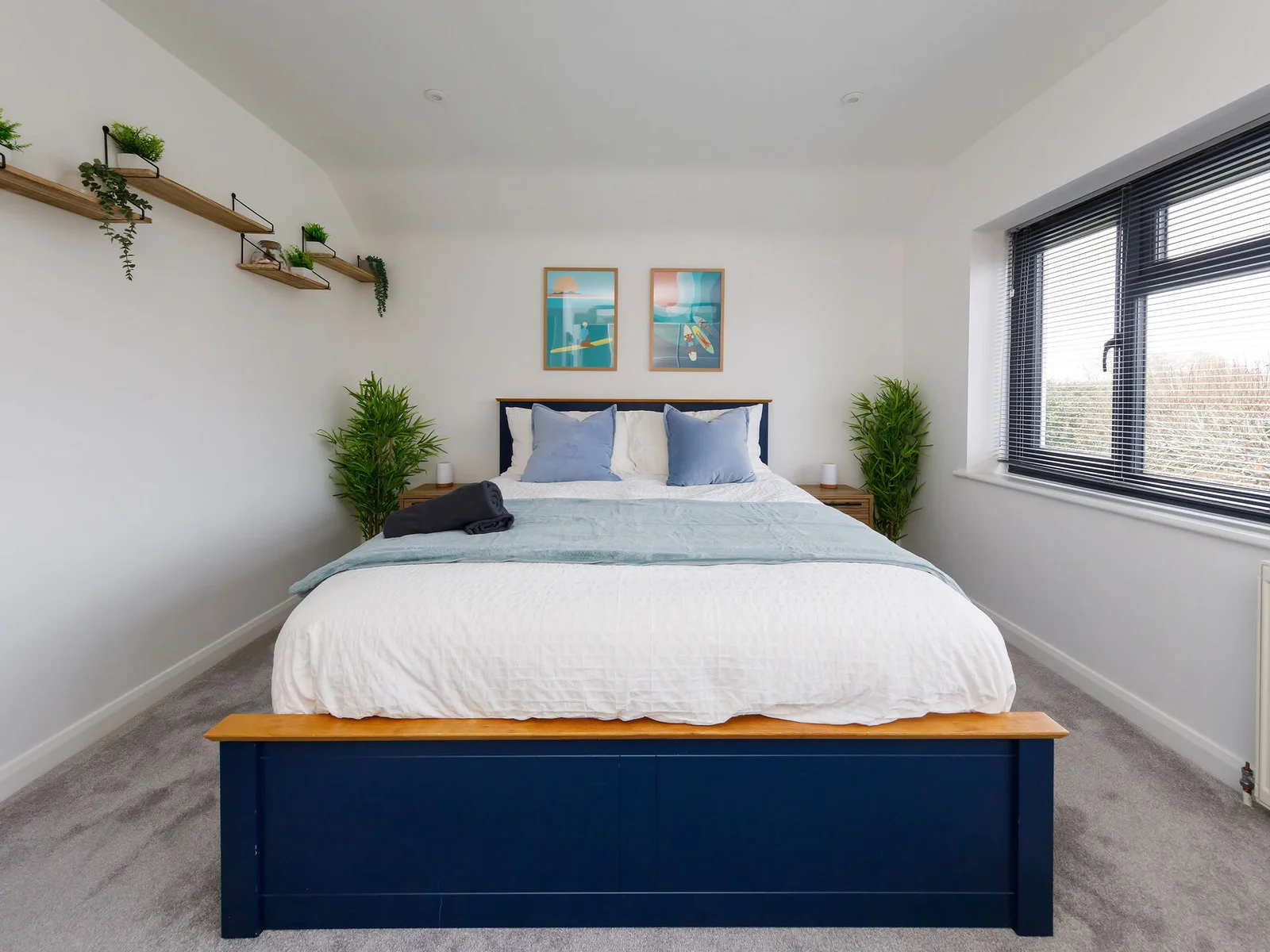 Find rest and tranquillity with comfy furnishings.
