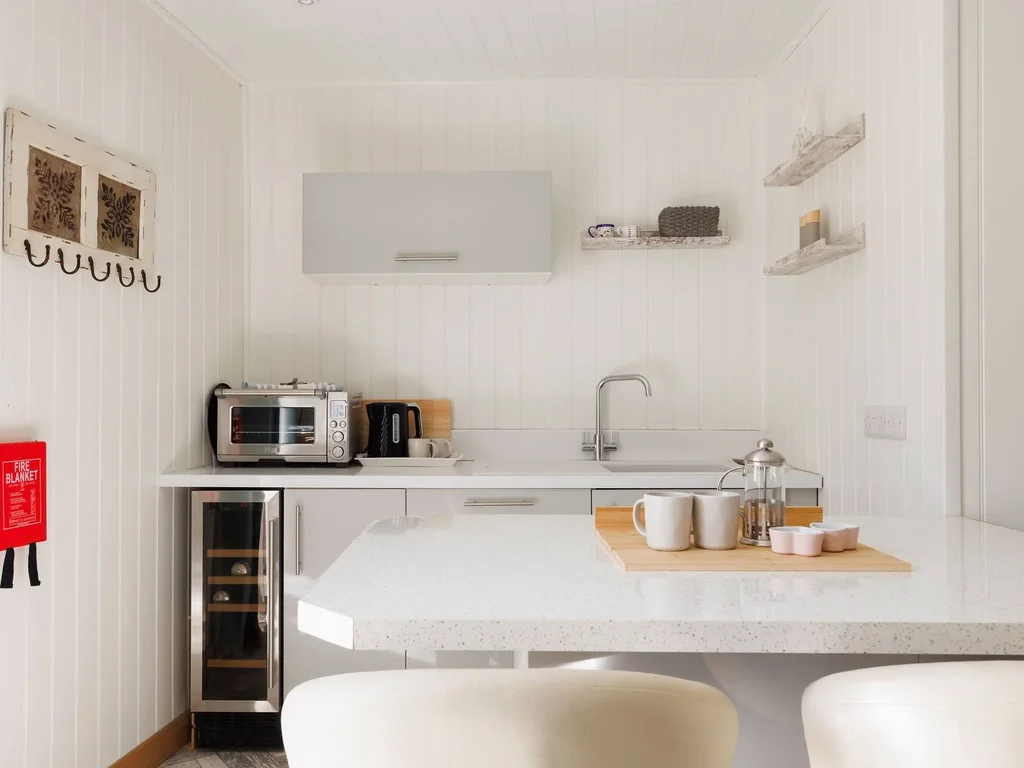 Cosy Cabin Retreat Close to Beaches